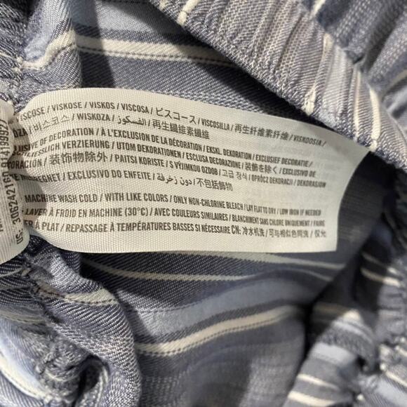 Hollister Blue Chambray Striped Tapered Pants Size Small - Picture 6 of 6